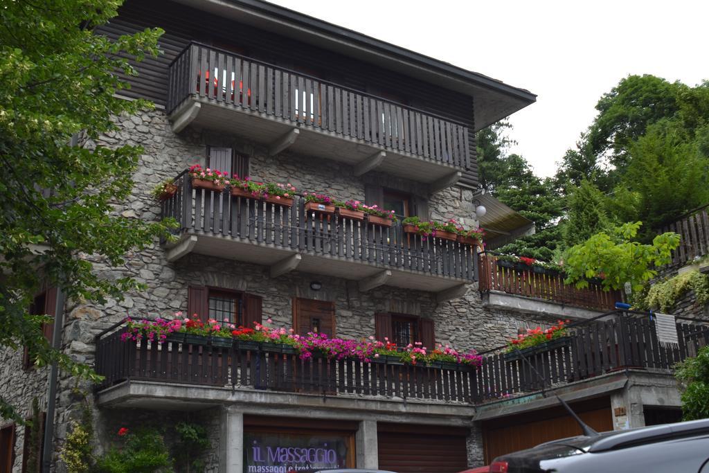 Maison Du Tata Antey-Saint-André Buitenkant foto